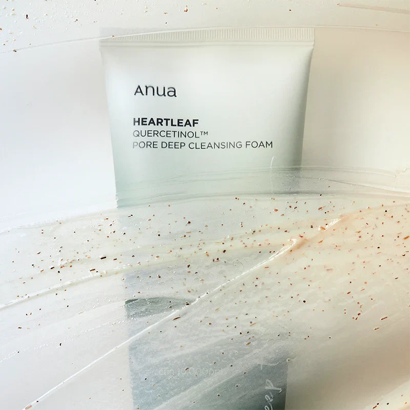 ANUA Heartleaf Quercetinol Pore Deep Cleansing Foam texture